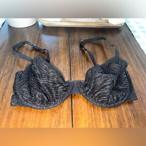 NWOT Victorias Secret Unlined 32DD Bra